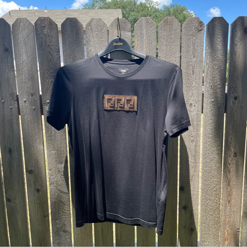 Black fendi t-shirt large